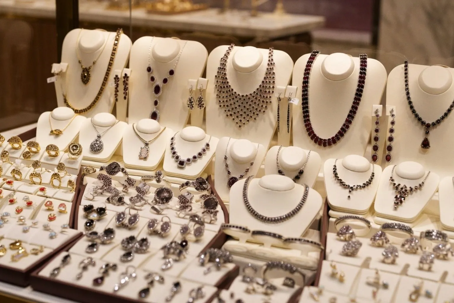 Jewelers of America инвестирует 42 000 долларов в подготовку новых ювелирных экспертов