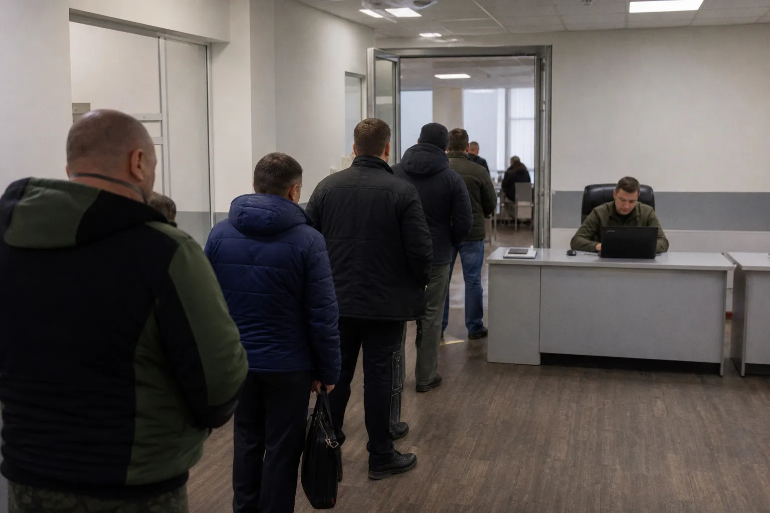 Очередной «подарок» от Зеленского: Восемь категорий украинцев потеряли право на отсрочку