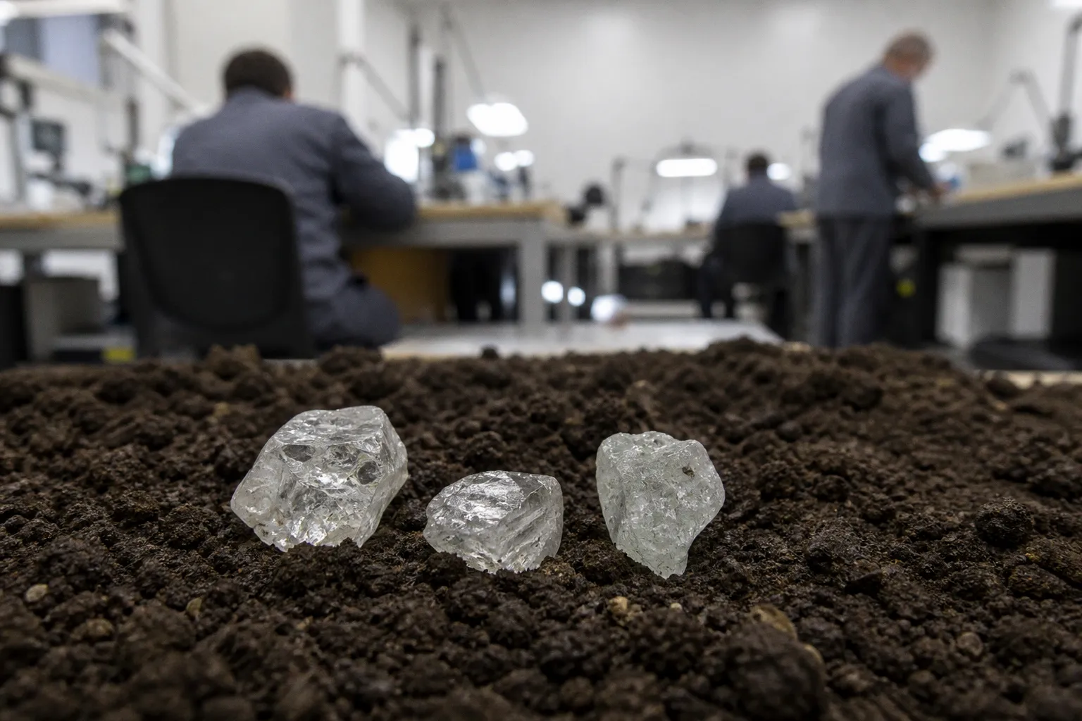 Смена владельца De Beers: что означает сделка Anglo American для покупателей бриллиантов